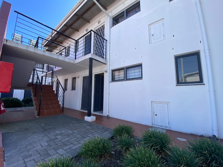 1 Bedroom Property for Sale in Maitland Western Cape